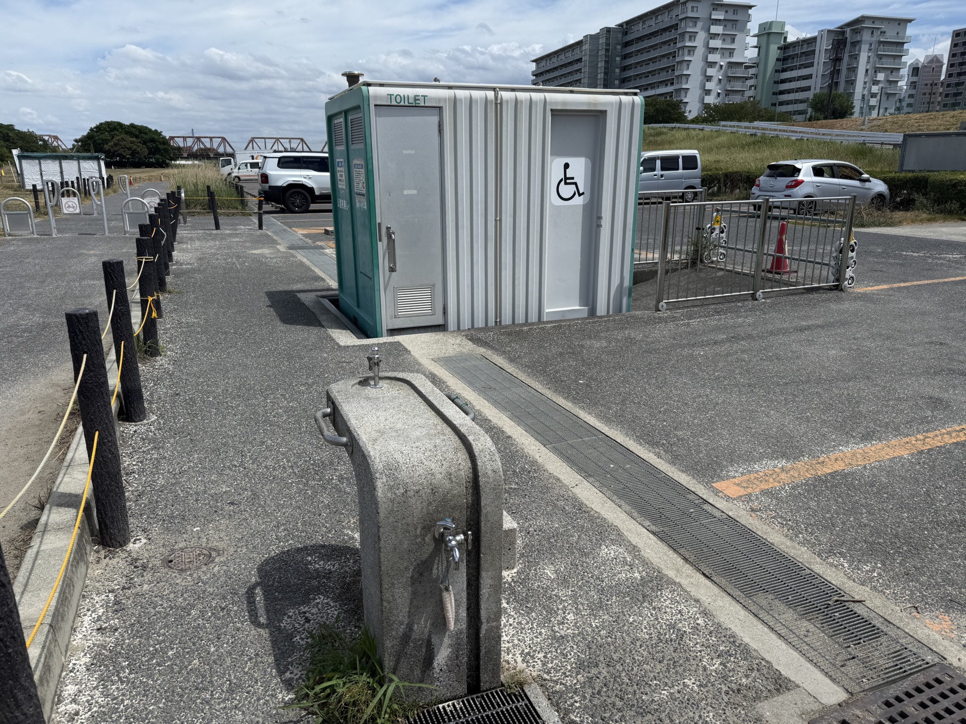 赤川地区BBQエリアのトイレ、水道
